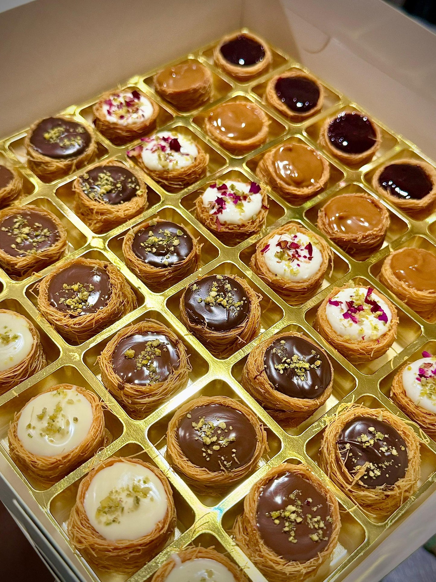 Mix of Dubai Bites & Cheesecake Bites